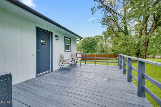 101 Canterbury Lane, Bristol, VA 24201