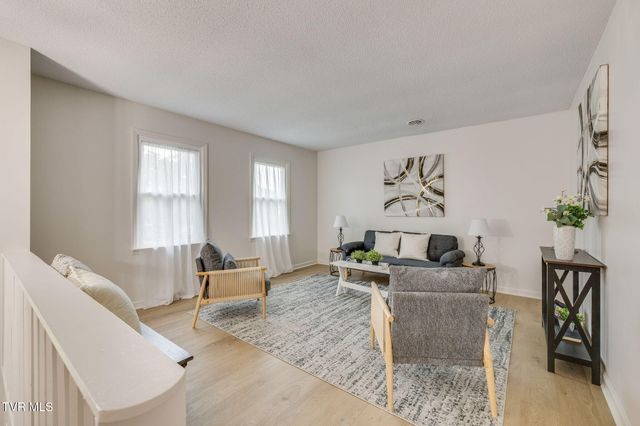 101 Canterbury Lane, Bristol, VA 24201