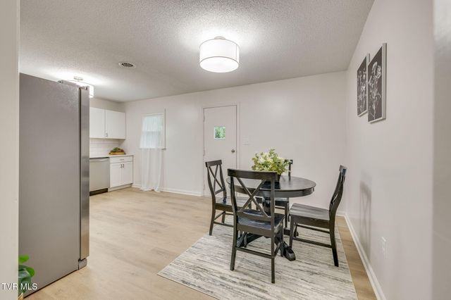 101 Canterbury Lane, Bristol, VA 24201