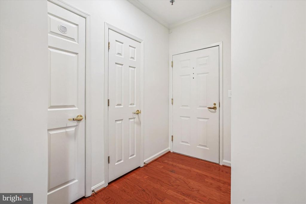 1855 STRATFORD PARK PL #312, Reston, VA 20190