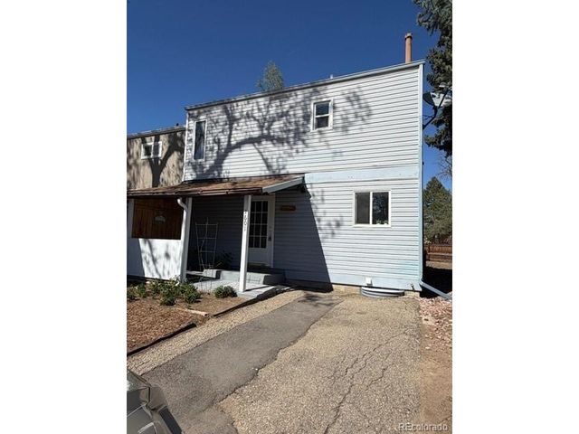 1601 Longbow Ct, Lafayette, CO 80026