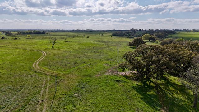 494 County Road 217c, Schulenburg, TX 78956