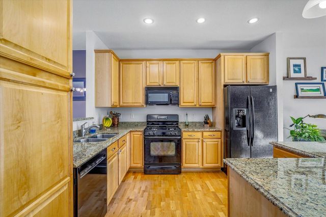 12303 82nd Avenue N, Maple Grove, MN 55369