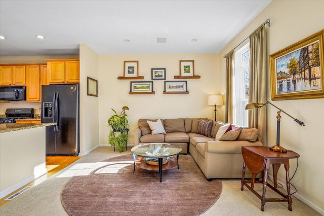 12303 82nd Avenue N, Maple Grove, MN 55369