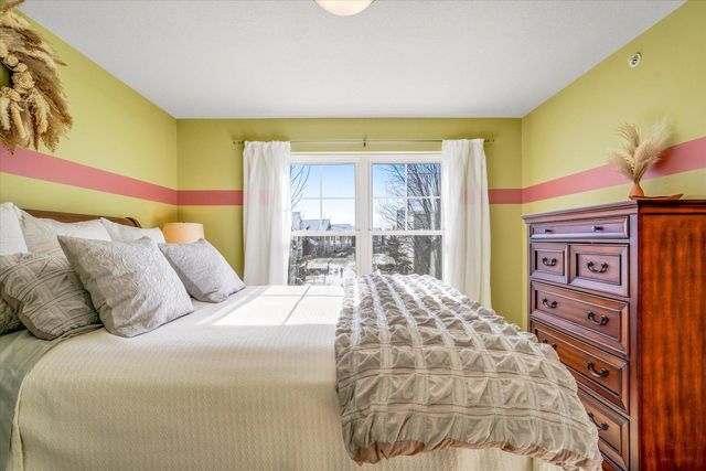 12303 82nd Avenue N, Maple Grove, MN 55369