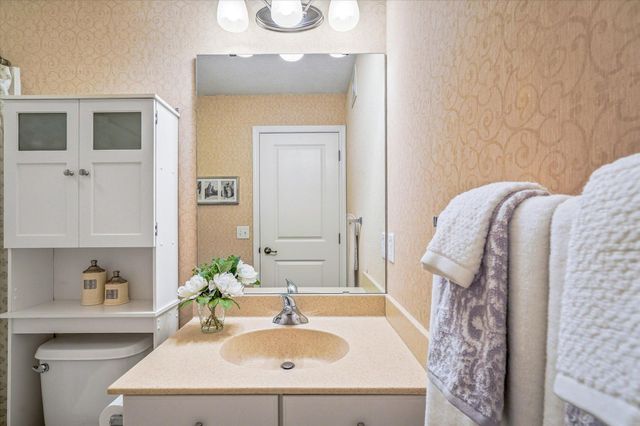 12303 82nd Avenue N, Maple Grove, MN 55369