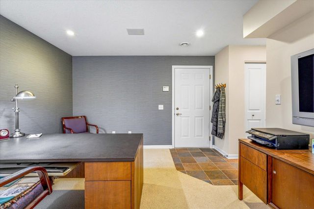 12303 82nd Avenue N, Maple Grove, MN 55369