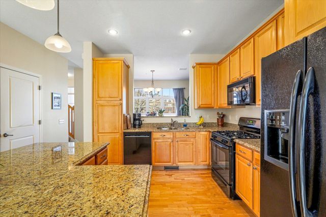 12303 82nd Avenue N, Maple Grove, MN 55369