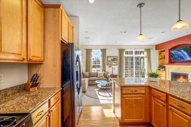 12303 82nd Avenue N, Maple Grove, MN 55369