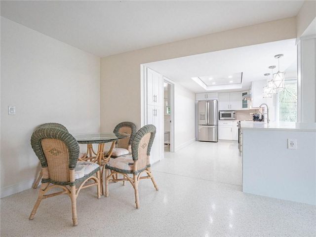 626 Honeysuckle Lane, Vero Beach, FL 32963
