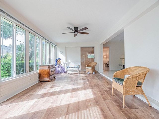 626 Honeysuckle Lane, Vero Beach, FL 32963
