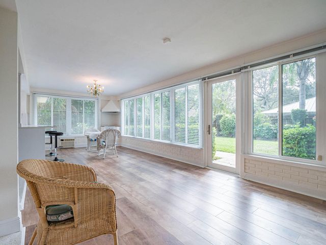 626 Honeysuckle Lane, Vero Beach, FL 32963