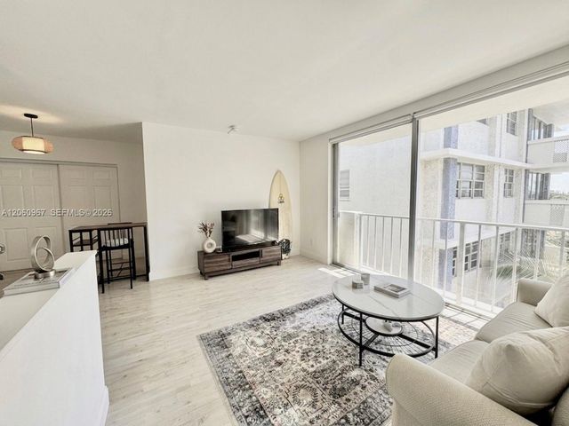 800 W Ave 632 632, Miami Beach, FL 33139