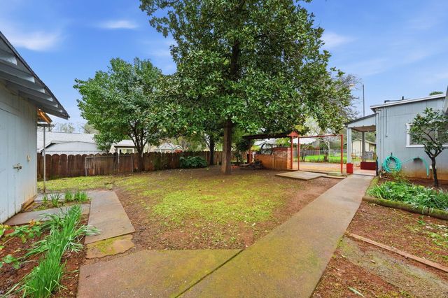 1717 Deer Creek Road, Shasta Lake, CA 96019