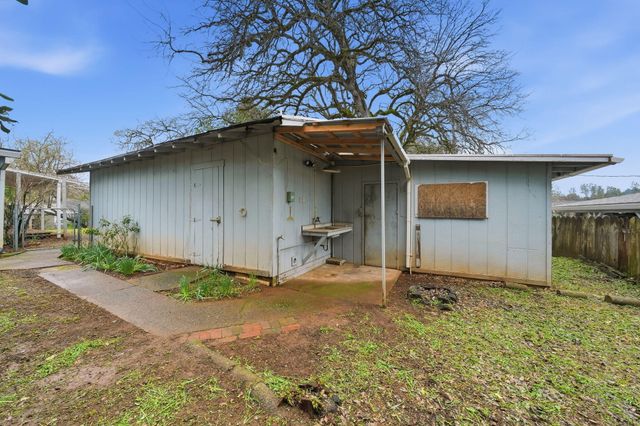 1717 Deer Creek Road, Shasta Lake, CA 96019