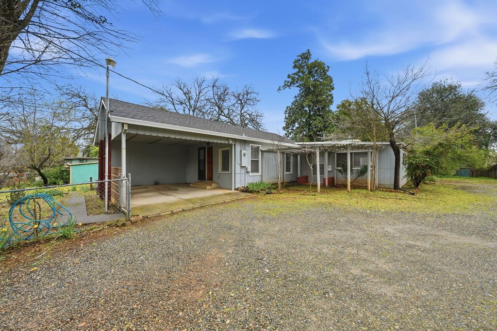 1717 Deer Creek Road, Shasta Lake, CA 96019