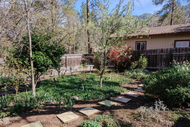 144 Worden Way, Grants Pass, OR 97527