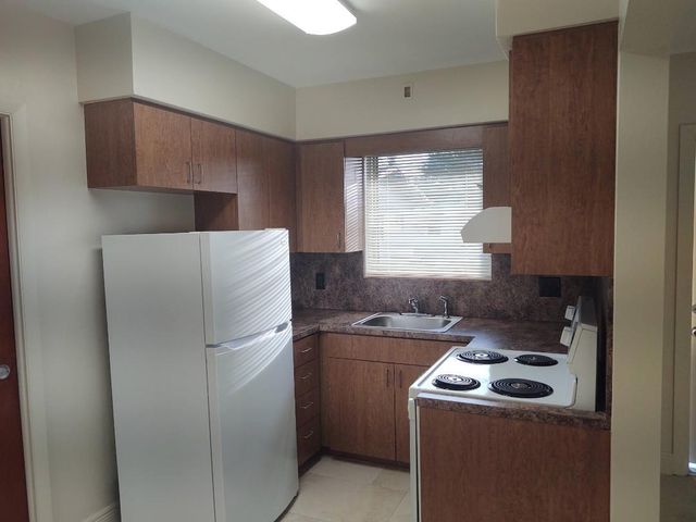 2341 HARDING Street, Hollywood, FL 33020