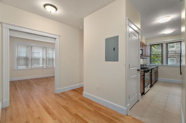 50 Jamaicaway 7, Boston, MA 02130