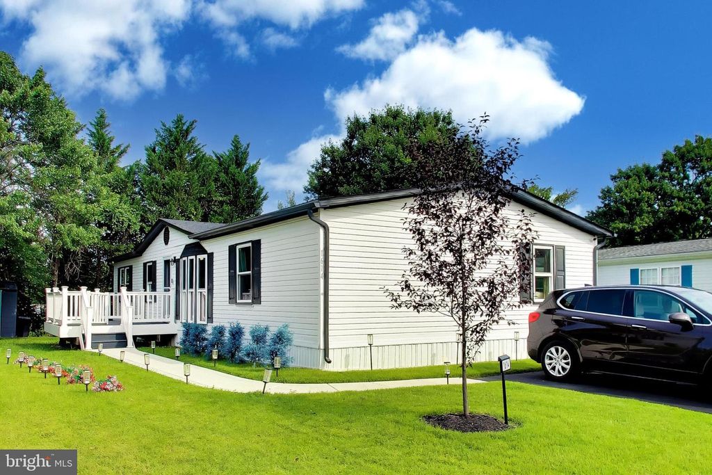 1614 COLESBURY PL, Jessup, MD 20794