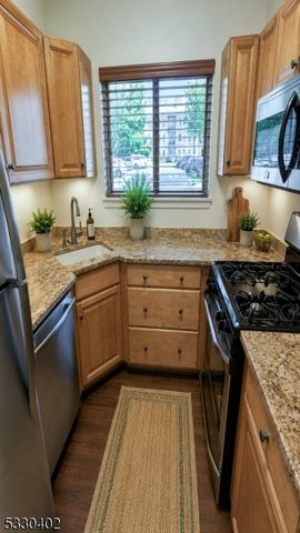 502 Brittany Dr 02, Wayne Twp., NJ 07470