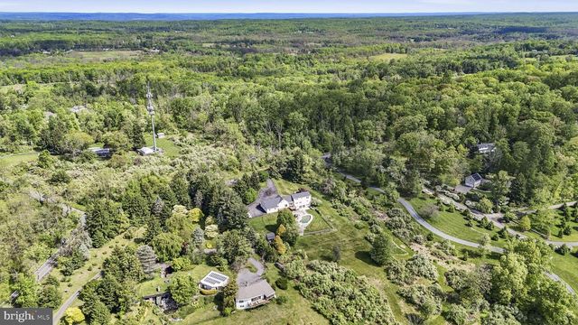 50 HARBOURTON WOODSVILLE RD, Pennington, NJ 08534