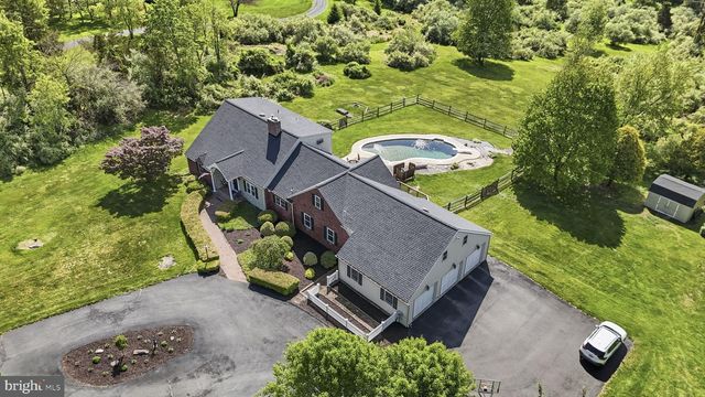 50 HARBOURTON WOODSVILLE RD, Pennington, NJ 08534