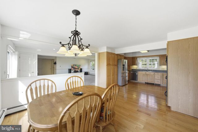 50 HARBOURTON WOODSVILLE RD, Pennington, NJ 08534