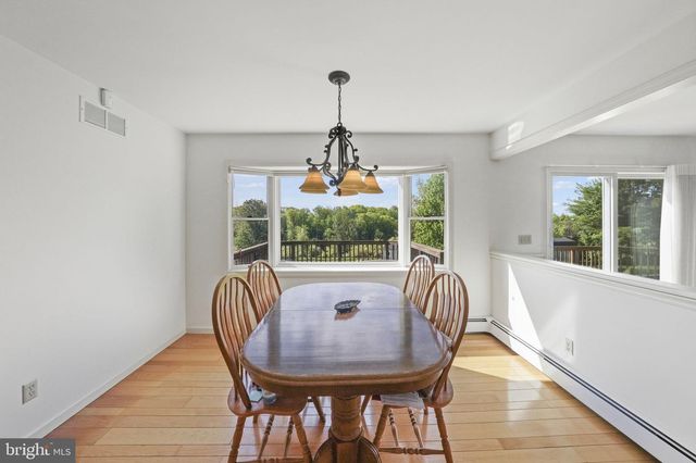 50 HARBOURTON WOODSVILLE RD, Pennington, NJ 08534