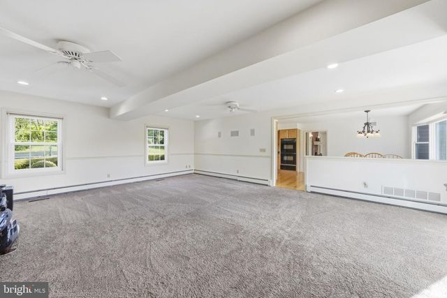 50 HARBOURTON WOODSVILLE RD, Pennington, NJ 08534