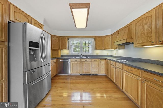 50 HARBOURTON WOODSVILLE RD, Pennington, NJ 08534