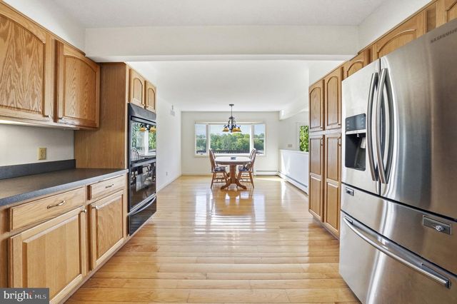 50 HARBOURTON WOODSVILLE RD, Pennington, NJ 08534