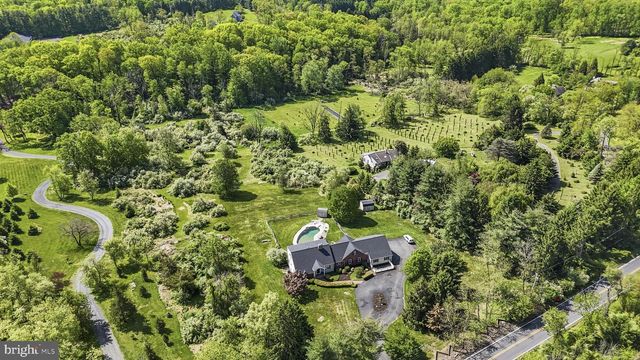 50 HARBOURTON WOODSVILLE RD, Pennington, NJ 08534