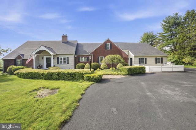 50 HARBOURTON WOODSVILLE RD, Pennington, NJ 08534