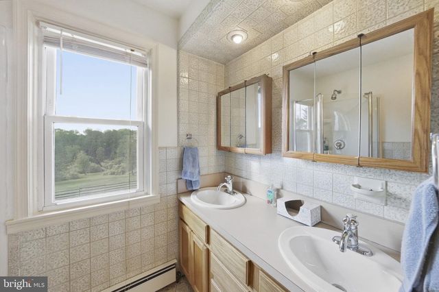 50 HARBOURTON WOODSVILLE RD, Pennington, NJ 08534