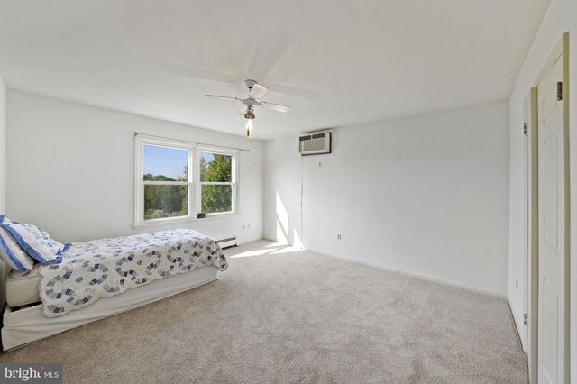 50 HARBOURTON WOODSVILLE RD, Pennington, NJ 08534