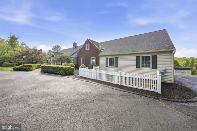 50 HARBOURTON WOODSVILLE RD, Pennington, NJ 08534