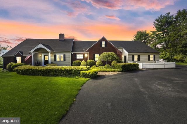 50 HARBOURTON WOODSVILLE RD, Pennington, NJ 08534