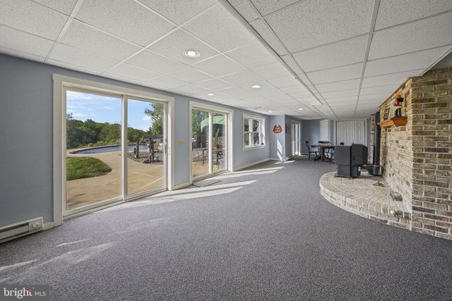 50 HARBOURTON WOODSVILLE RD, Pennington, NJ 08534