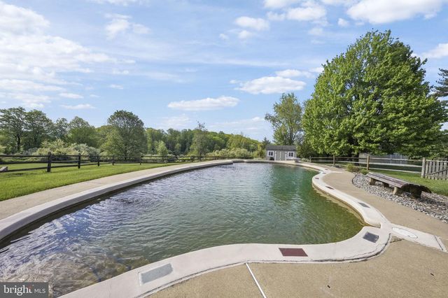 50 HARBOURTON WOODSVILLE RD, Pennington, NJ 08534