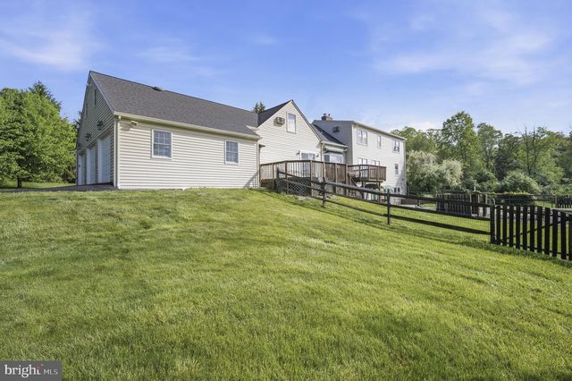 50 HARBOURTON WOODSVILLE RD, Pennington, NJ 08534