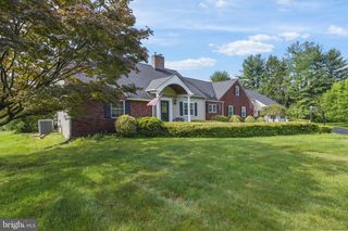 50 HARBOURTON WOODSVILLE RD, Pennington, NJ 08534