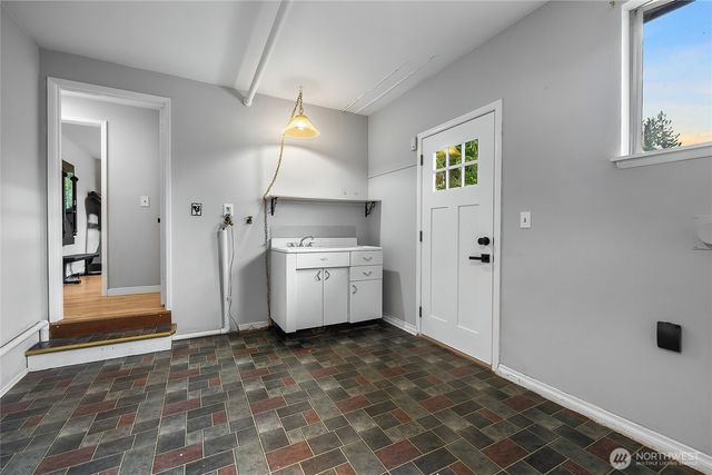 18230 88th Avenue W, Edmonds, WA 98026