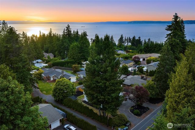 18230 88th Avenue W, Edmonds, WA 98026