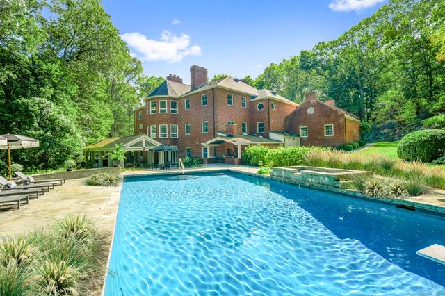 177 Long Close Road, Stamford, CT 06902