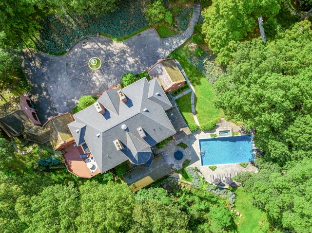 177 Long Close Road, Stamford, CT 06902