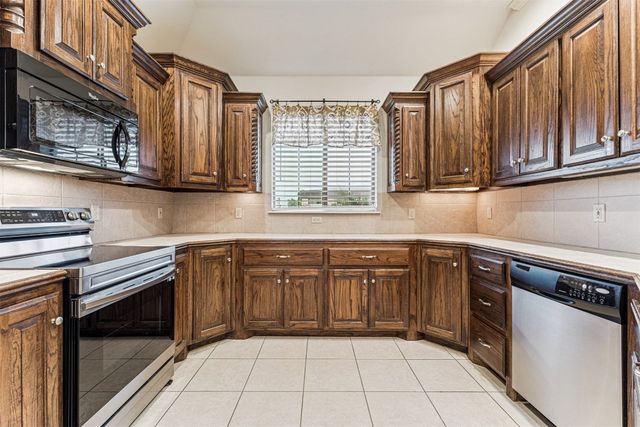 8609 Rambling Road, Oklahoma City, OK 73132