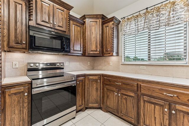 8609 Rambling Road, Oklahoma City, OK 73132