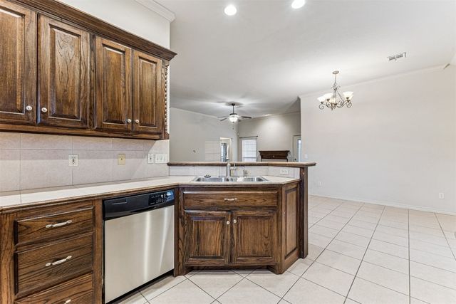 8609 Rambling Road, Oklahoma City, OK 73132