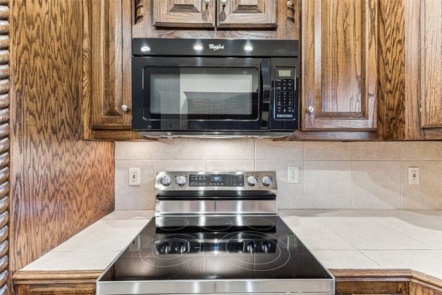 8609 Rambling Road, Oklahoma City, OK 73132